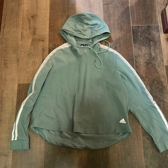 Adidas sweatshirt XL